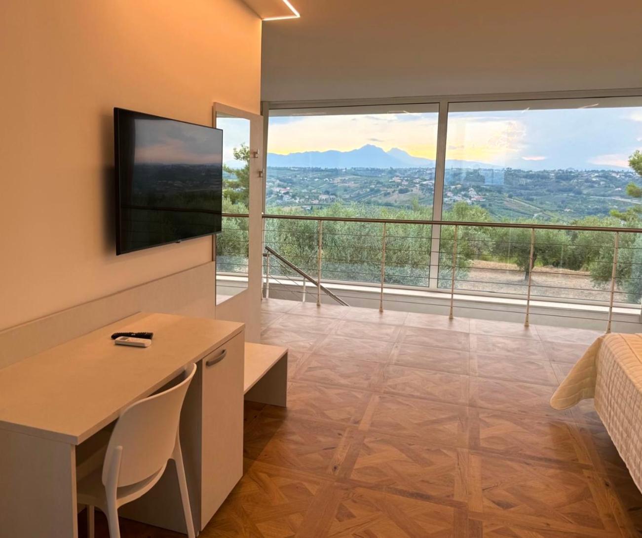 La Dependance Luxury Rooms フランカヴィッラ・アル・マーレ エクステリア 写真