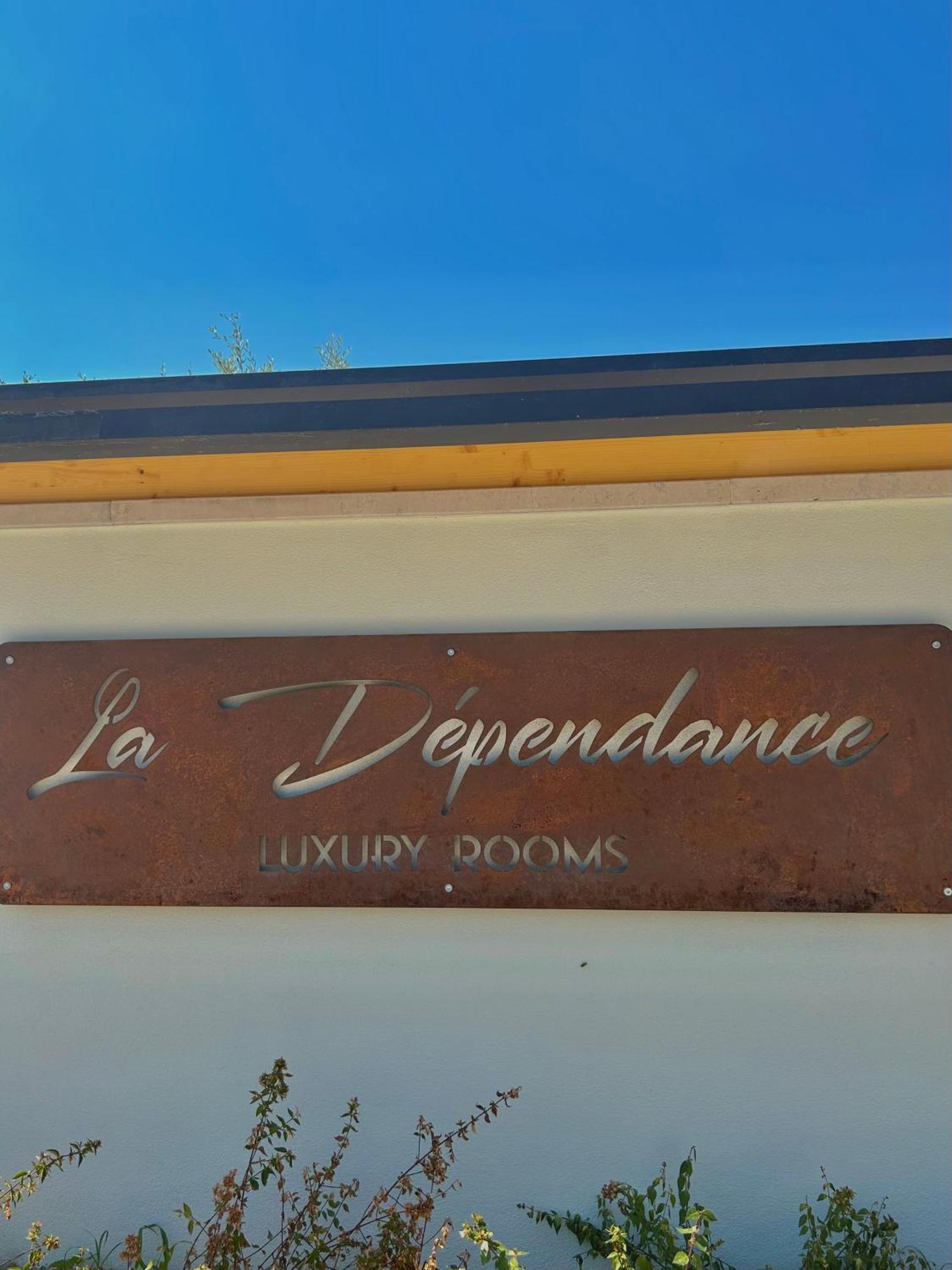 La Dependance Luxury Rooms フランカヴィッラ・アル・マーレ エクステリア 写真